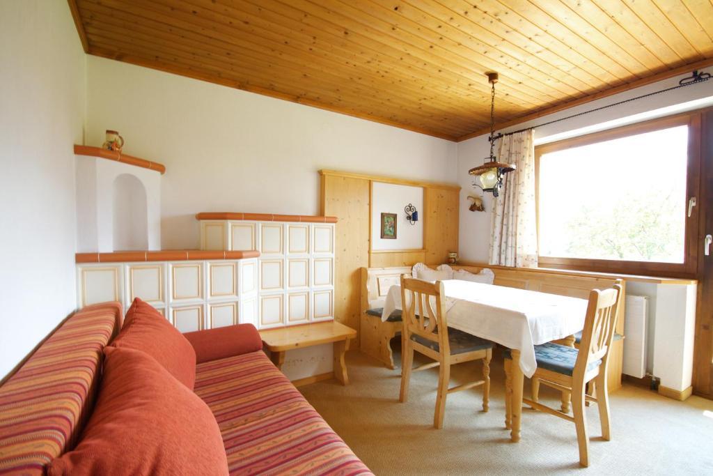ヴァルヒゼーHaus Zangerlアパートメント 部屋 写真